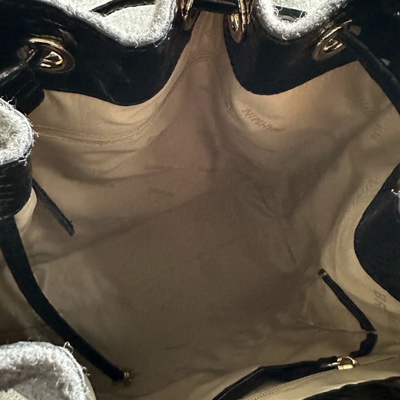 Brahmin Marlowe Bucket Bag NWT - Picture 5 of 12